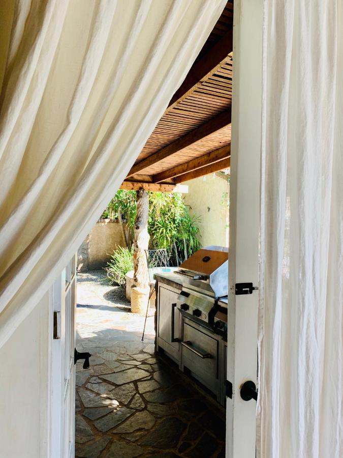 Under The Tuscan Sun Cottage In West Los Angeles Exterior photo
