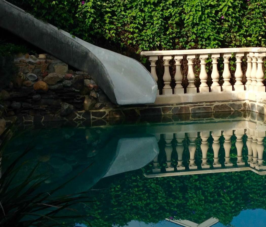 Under The Tuscan Sun Cottage In West Los Angeles Exterior photo